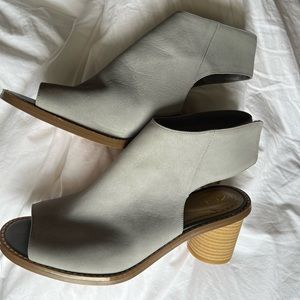 Clarks mule’s dusty blue